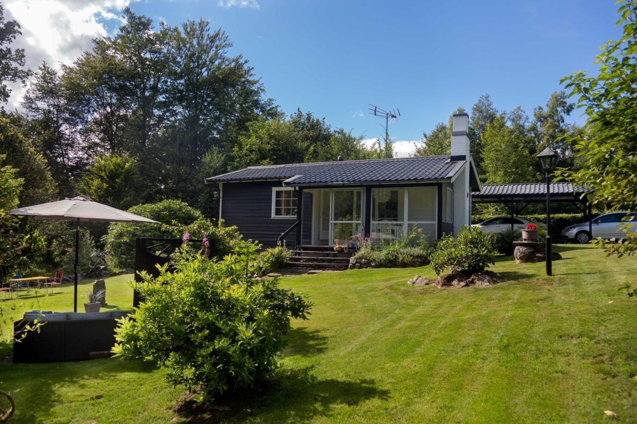 Very Nice Cottage By The Lake. Lursjoen! Hastveda ภายนอก รูปภาพ