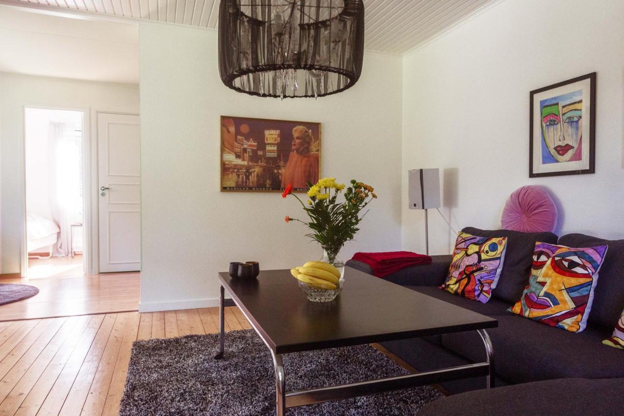 Very Nice Cottage By The Lake. Lursjoen! Hastveda ภายนอก รูปภาพ
