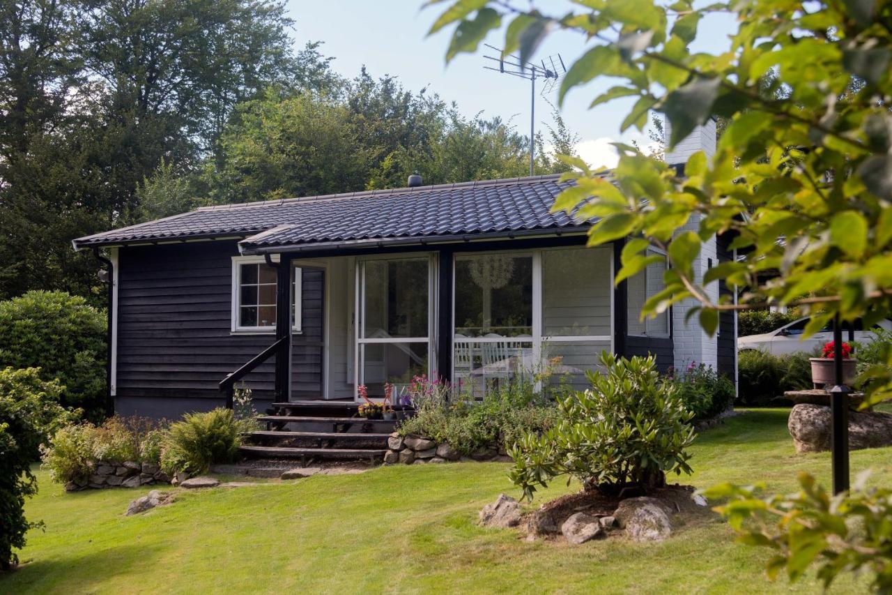 Very Nice Cottage By The Lake. Lursjoen! Hastveda ภายนอก รูปภาพ